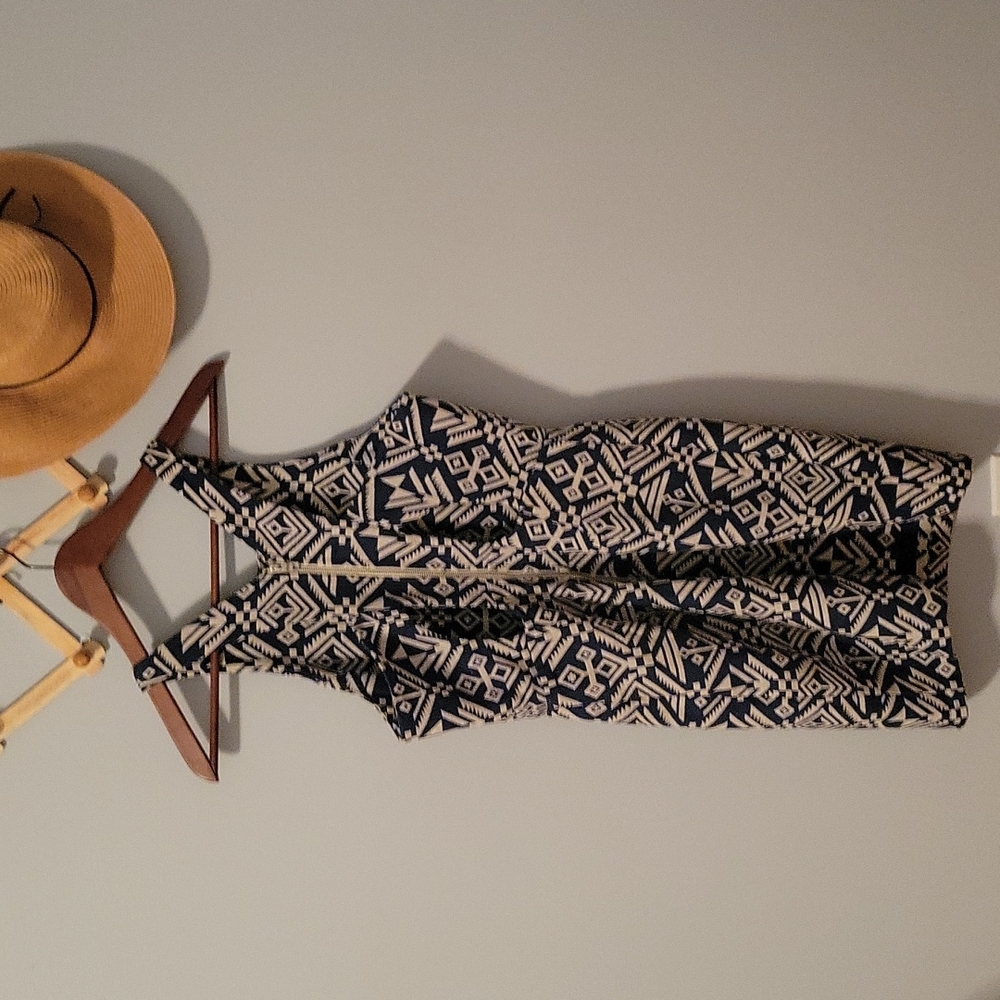 Dolce Vida Aztec patterned dress - Picture 3 of 8